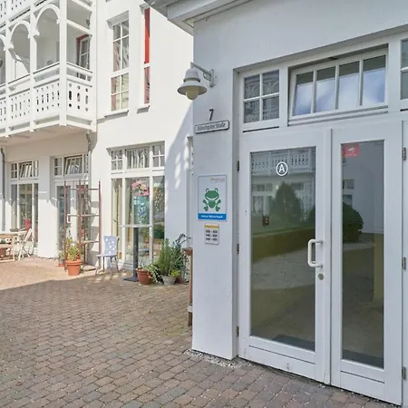 Apartment Komfortable Fuer Zwei In Mit Balkon Sellin (Rugen)
